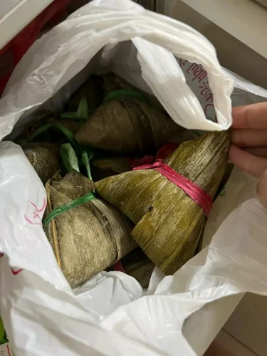 Jiaxing Style Zongzi 250g × 8 / Double Egg Yolk Pork, Dried Mustard Greens Pork & Double Chestnut Pork Zongzi - Breakfast photo review