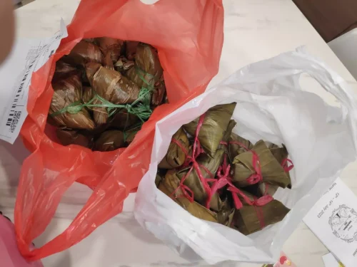 Jiaxing Style Zongzi 250g × 8 / Double Egg Yolk Pork, Dried Mustard Greens Pork & Double Chestnut Pork Zongzi - Breakfast photo review