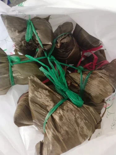 Jiaxing Style Zongzi 250g × 8 / Double Egg Yolk Pork, Dried Mustard Greens Pork & Double Chestnut Pork Zongzi - Breakfast photo review